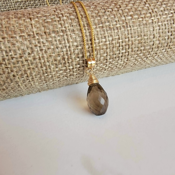 SMOKY QUARTZ Necklace Minimalist Crystal Gemstone - Picture 4 of 5